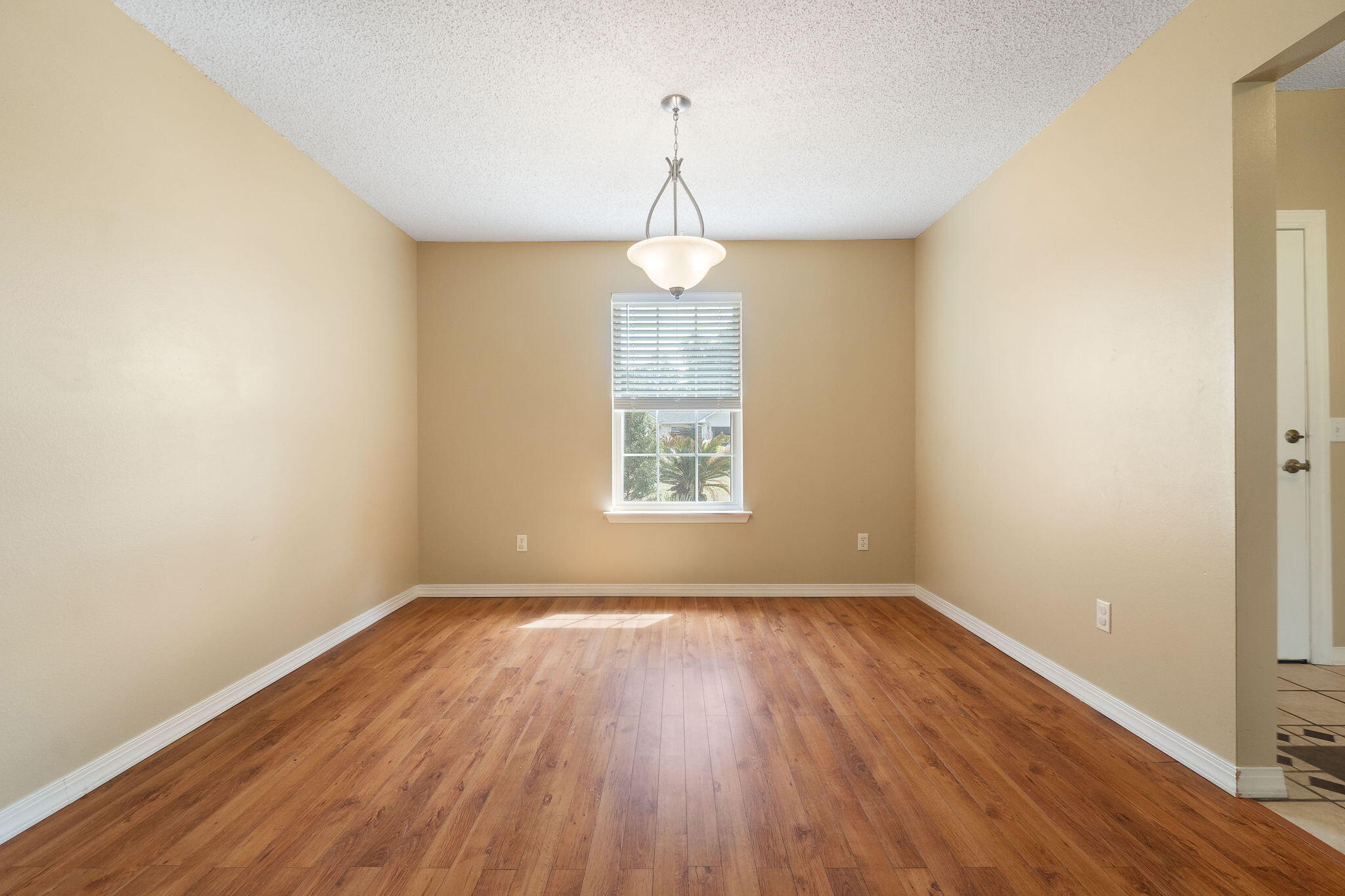 COUNTRY BREEZE ESTATES - Residential