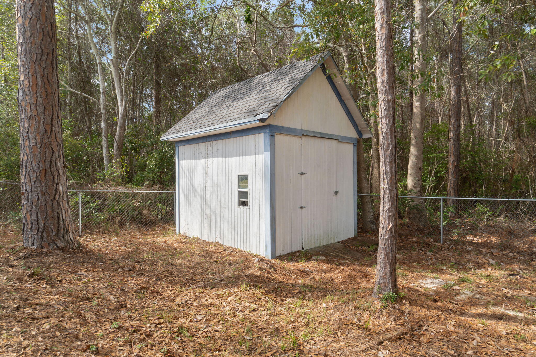 COUNTRY BREEZE ESTATES - Residential