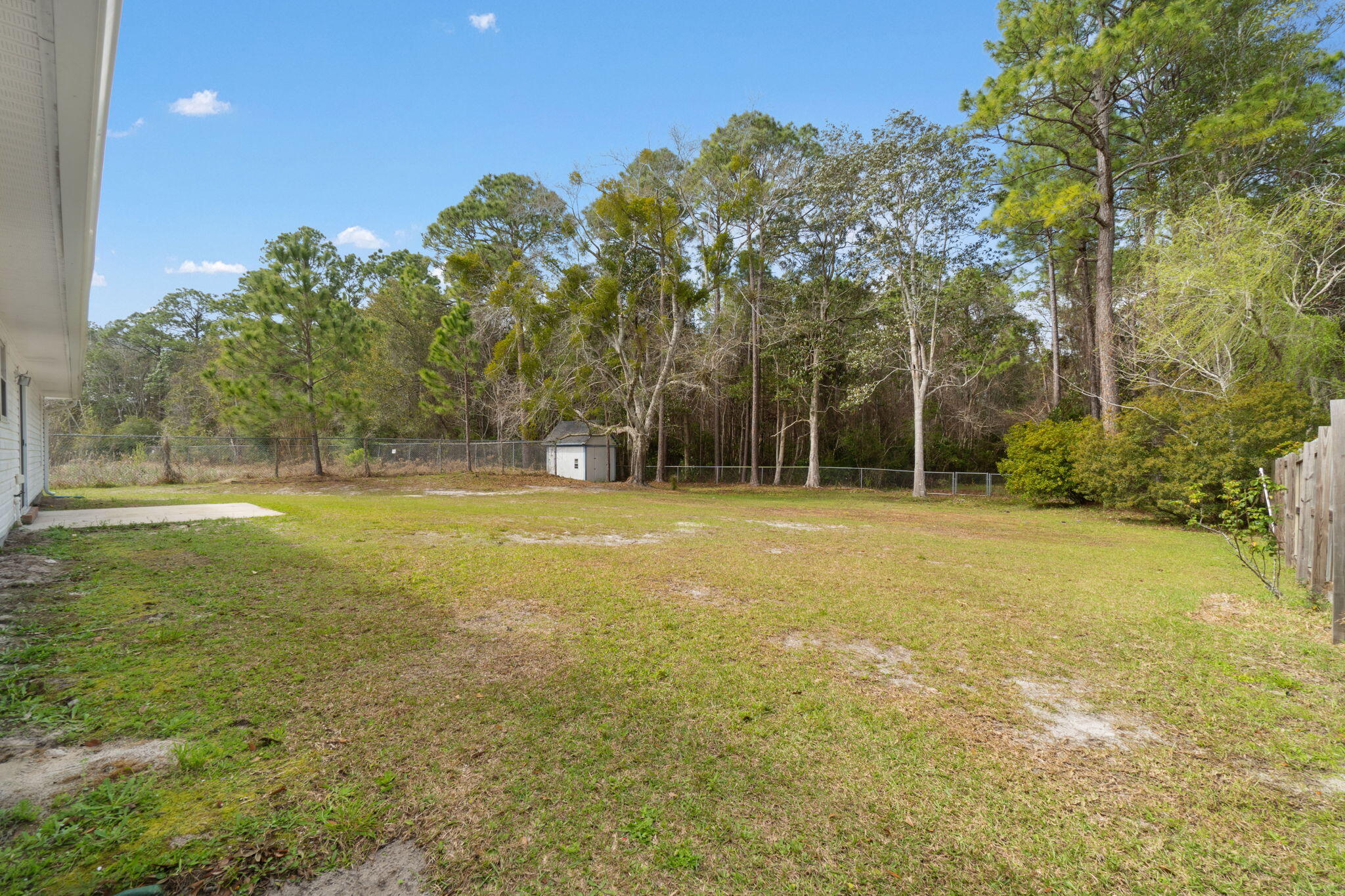 COUNTRY BREEZE ESTATES - Residential