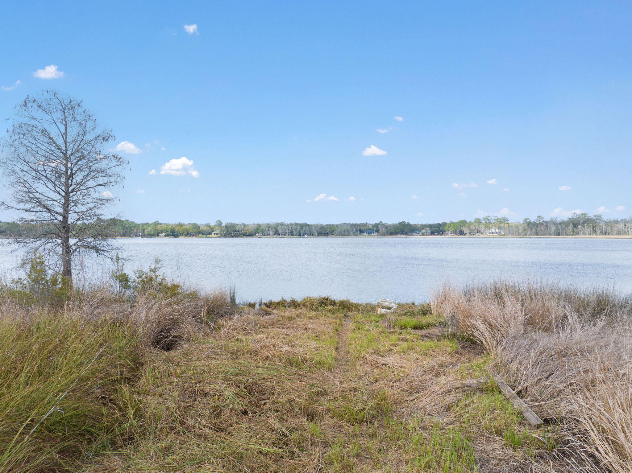 COUNTRY BREEZE ESTATES - Residential