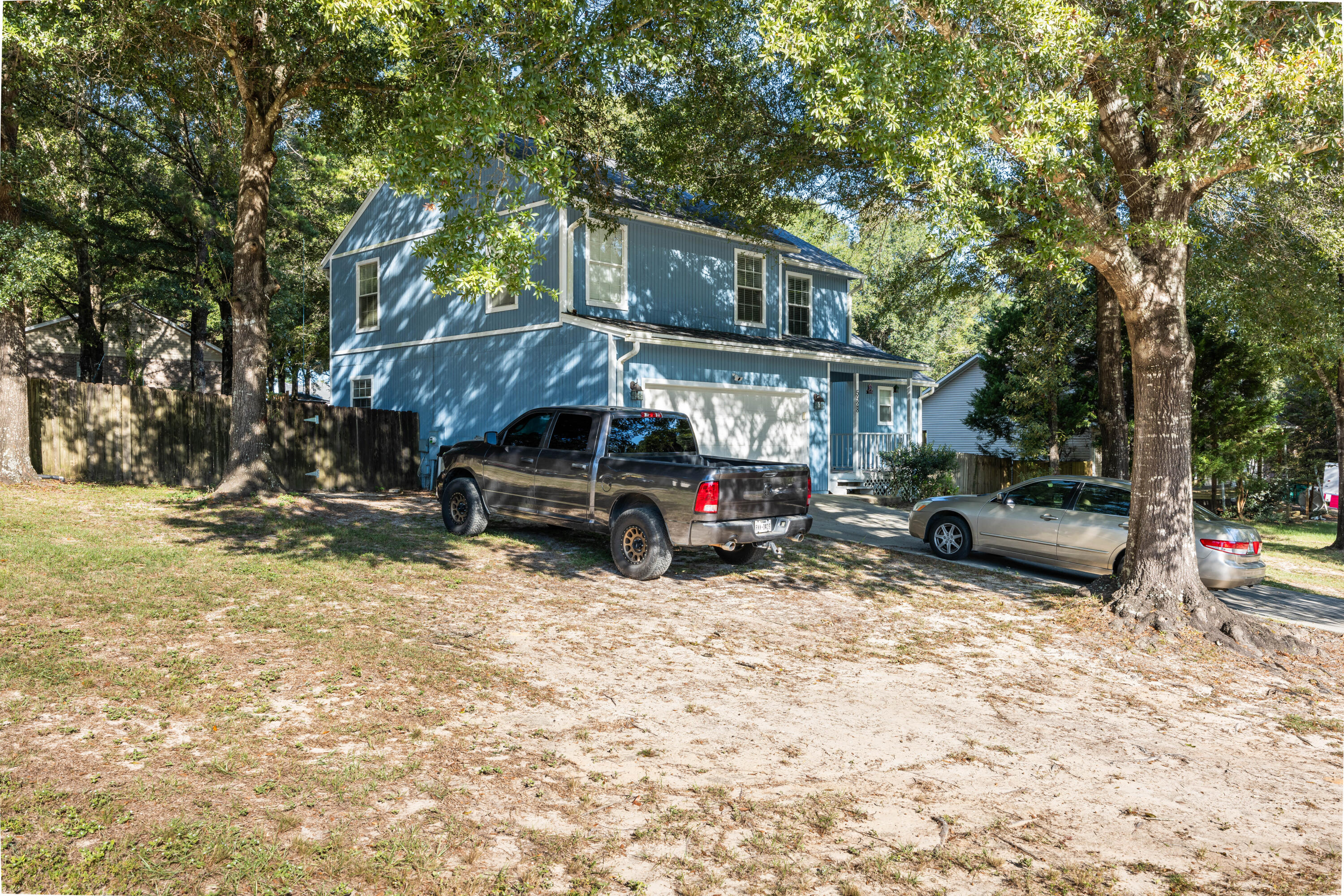 ROLLING HILLS ESTATES - Residential