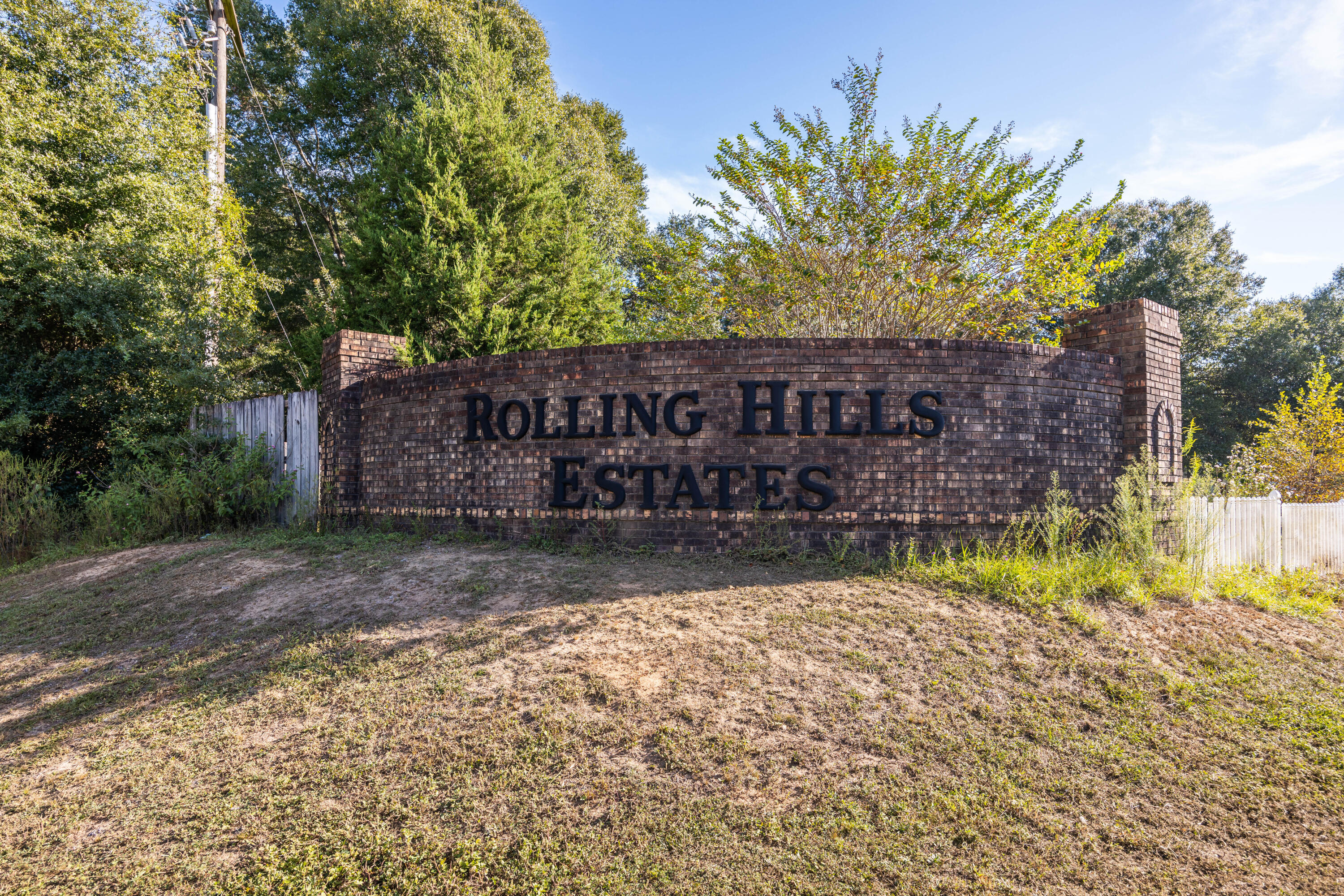 ROLLING HILLS ESTATES - Residential