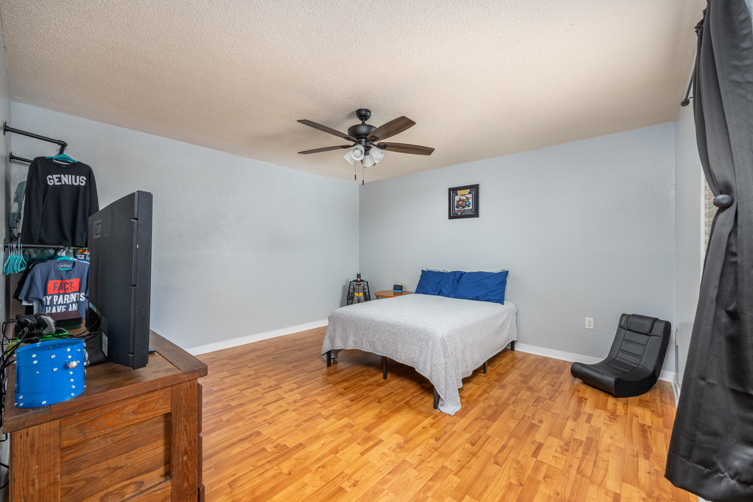 ROLLING HILLS ESTATES - Residential