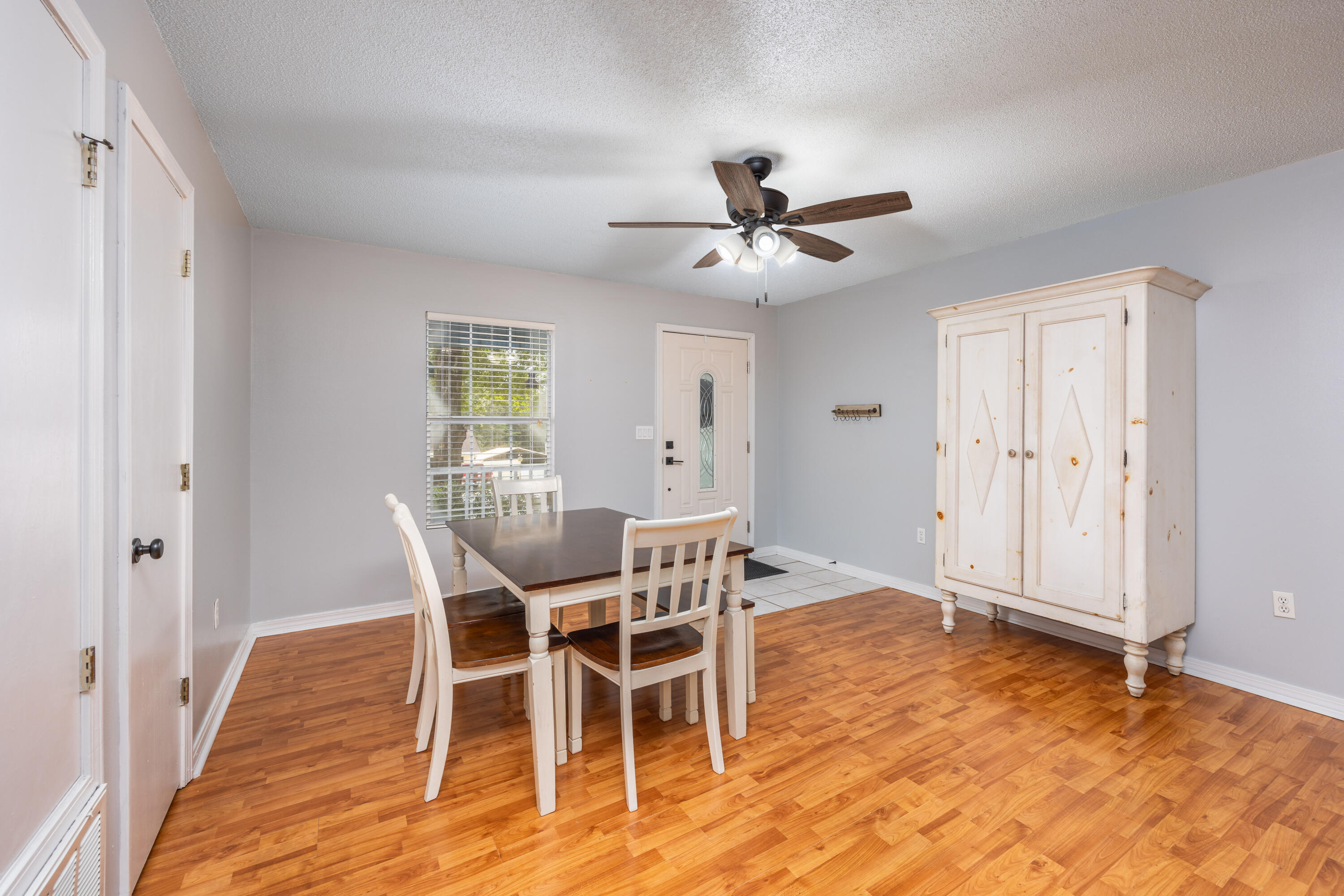 ROLLING HILLS ESTATES - Residential