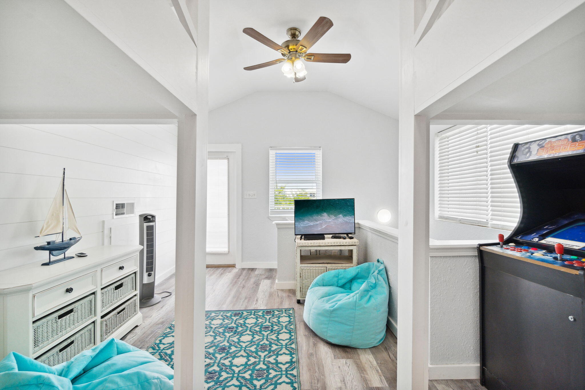 FRANGISTA BEACH 1ST ADDN - Residential
