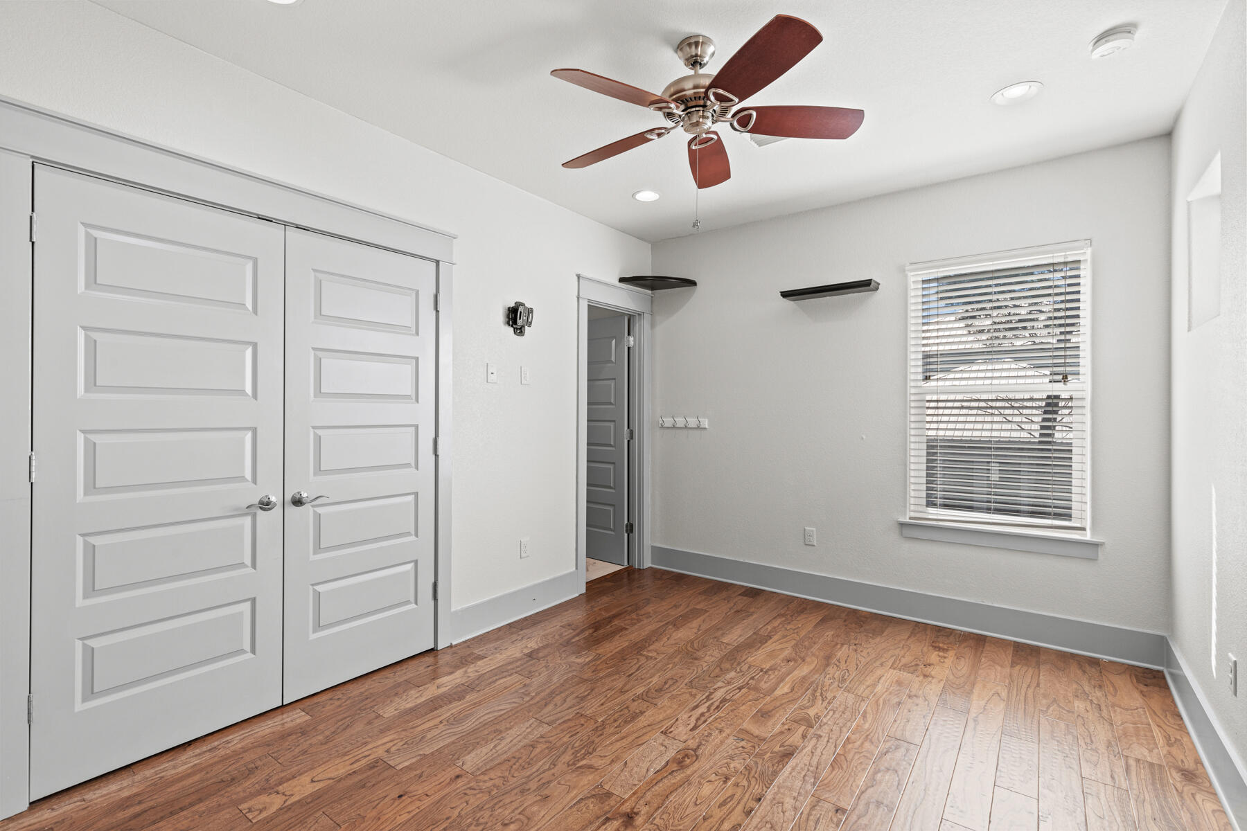 FRANGISTA BEACH 2ND ADDN - Residential