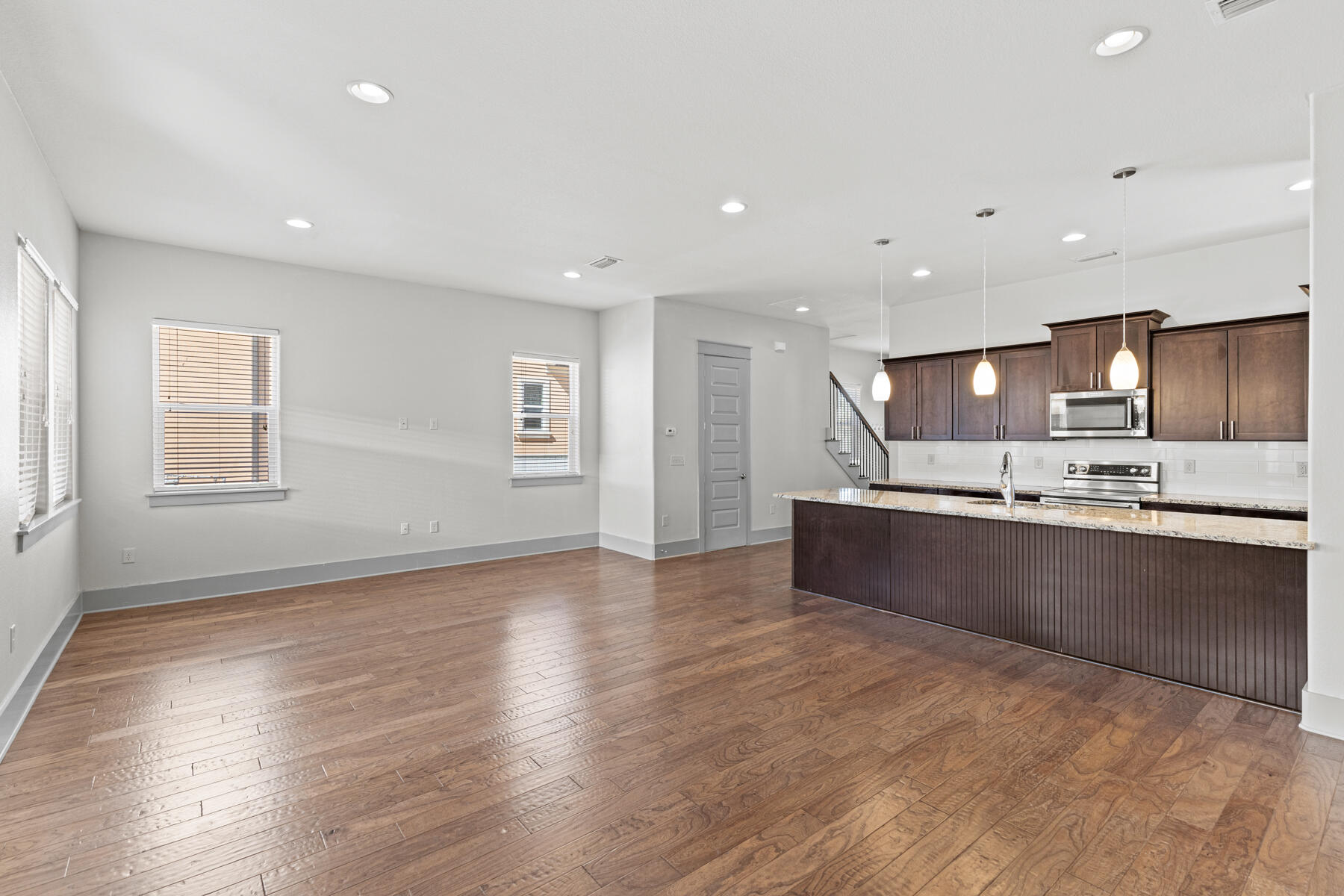 FRANGISTA BEACH 2ND ADDN - Residential