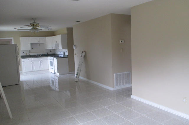 SEABREEZE 5TH ADDN - Residential Lease