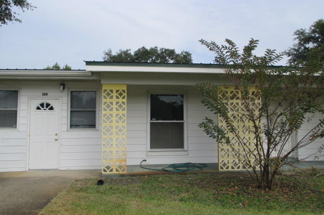 SEABREEZE 5TH ADDN - Residential Lease