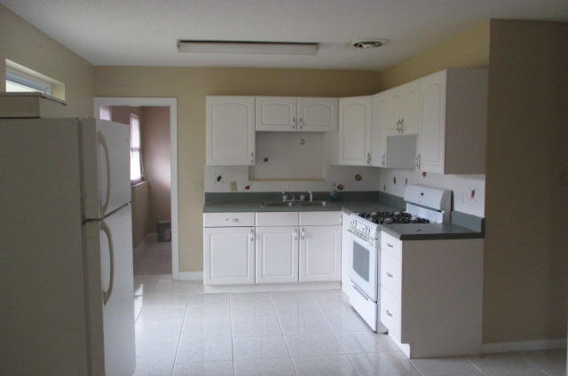 SEABREEZE 5TH ADDN - Residential Lease