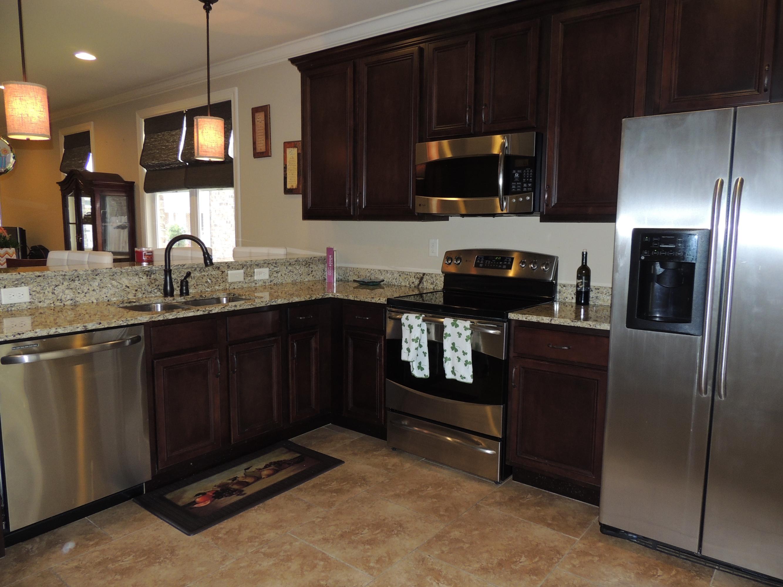 ARROWHEAD ESTATES - Residential