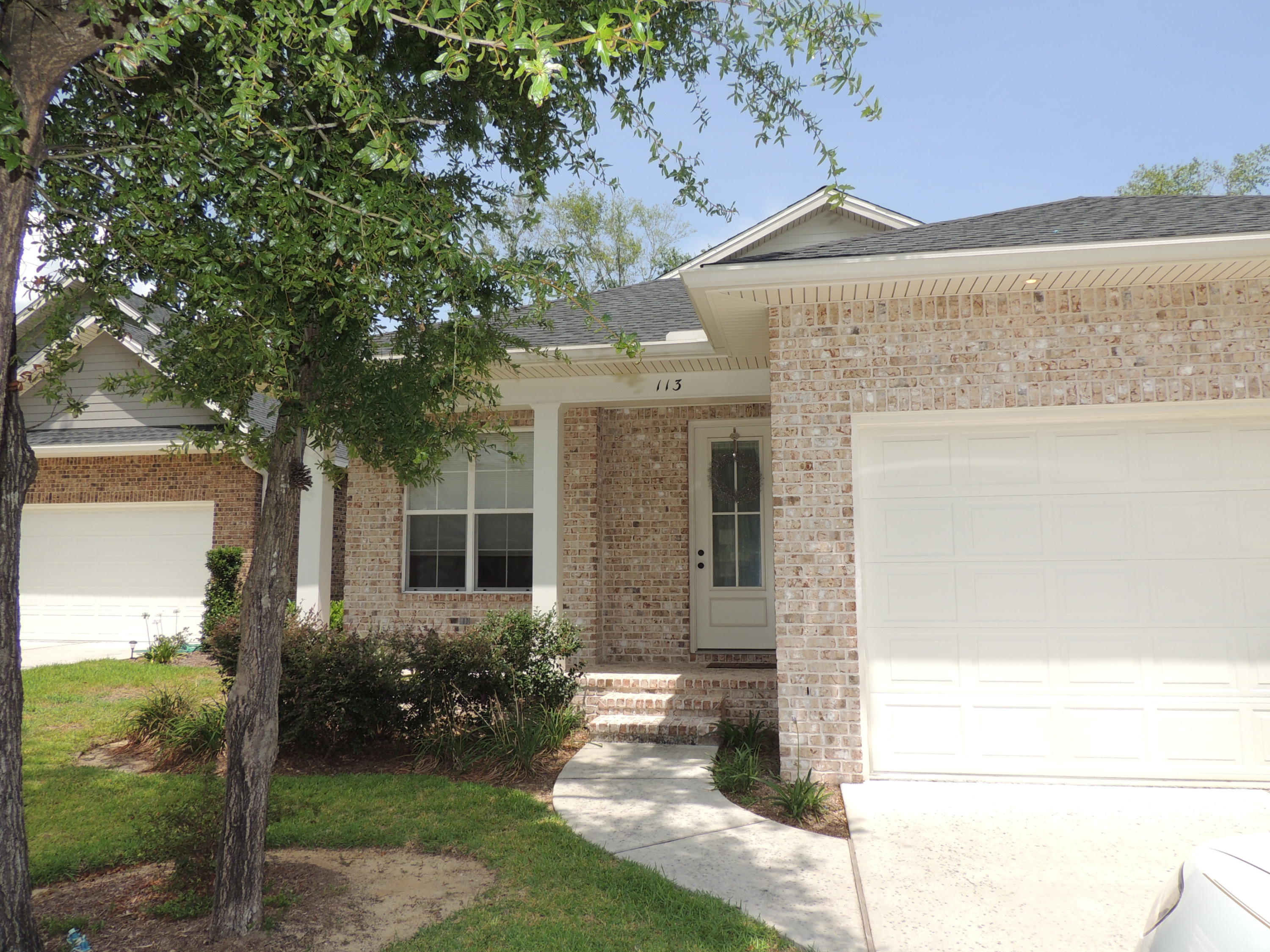 ARROWHEAD ESTATES - Residential