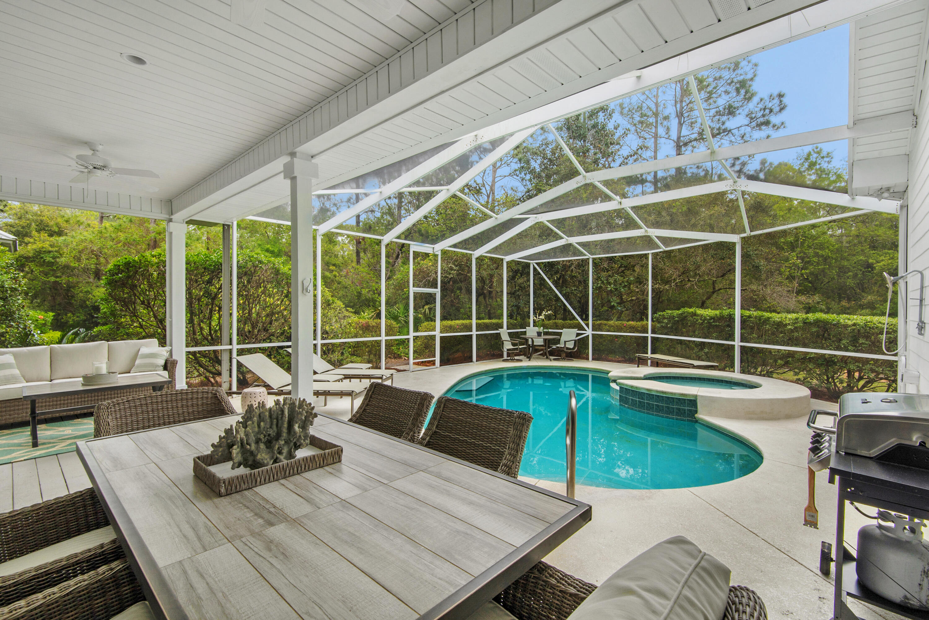 SUGARWOOD - Residential