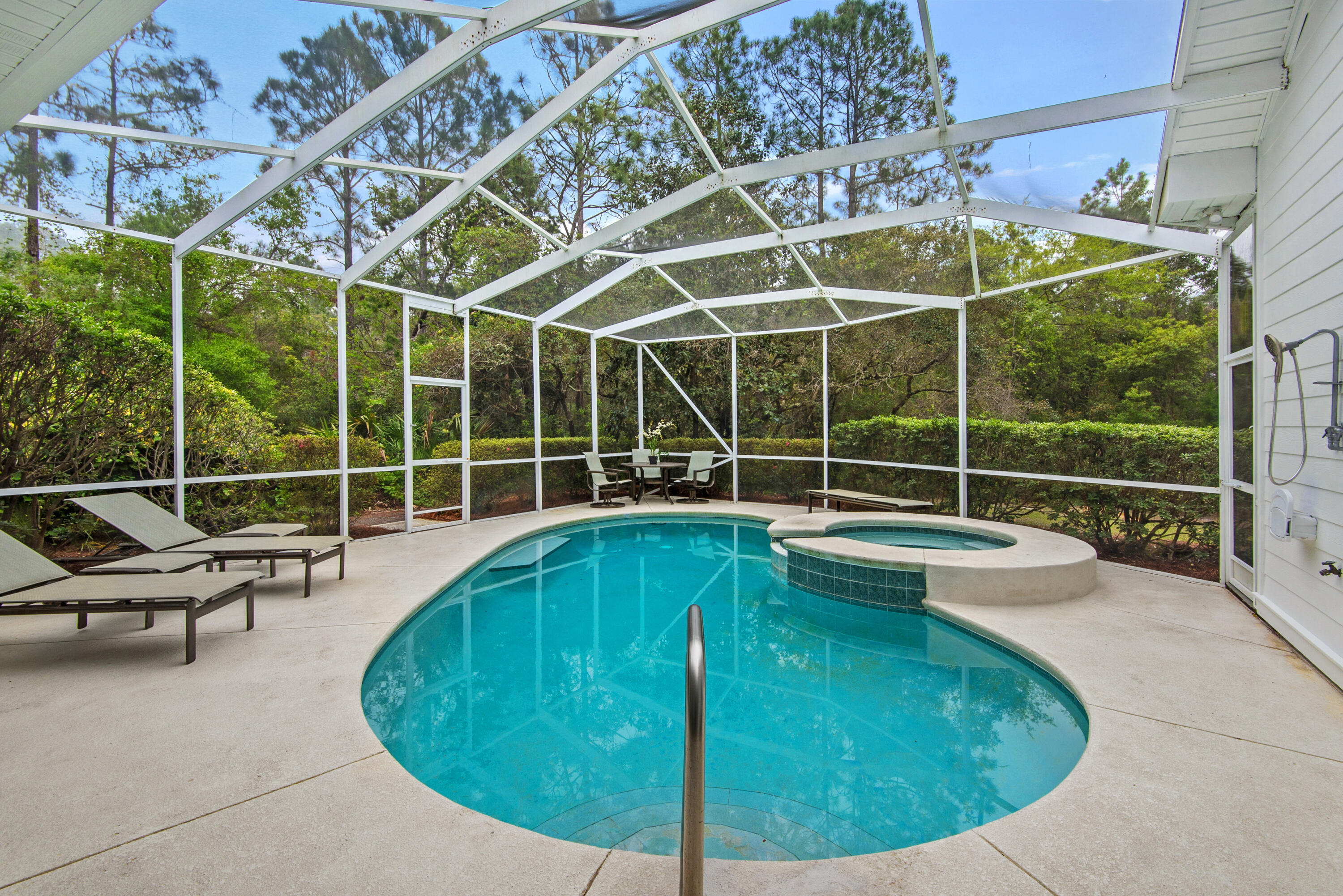 SUGARWOOD - Residential