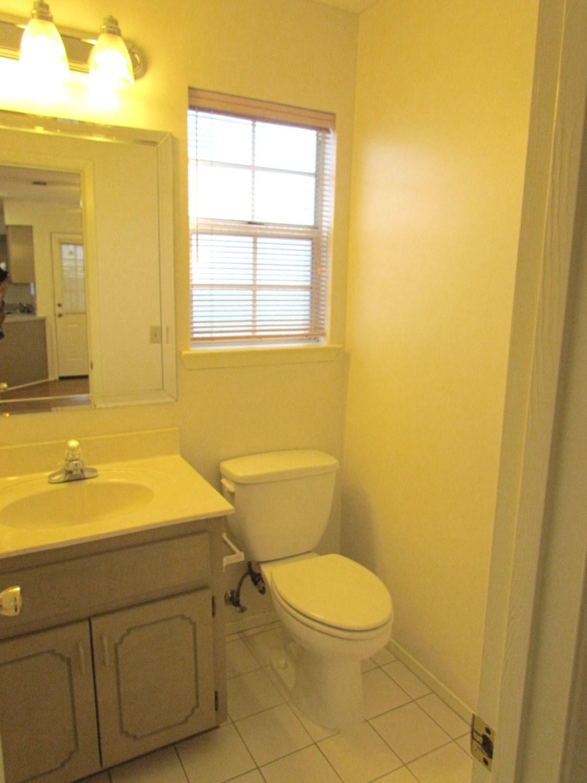 Parkwood Circle in Bluewater Bay - Residential Lease