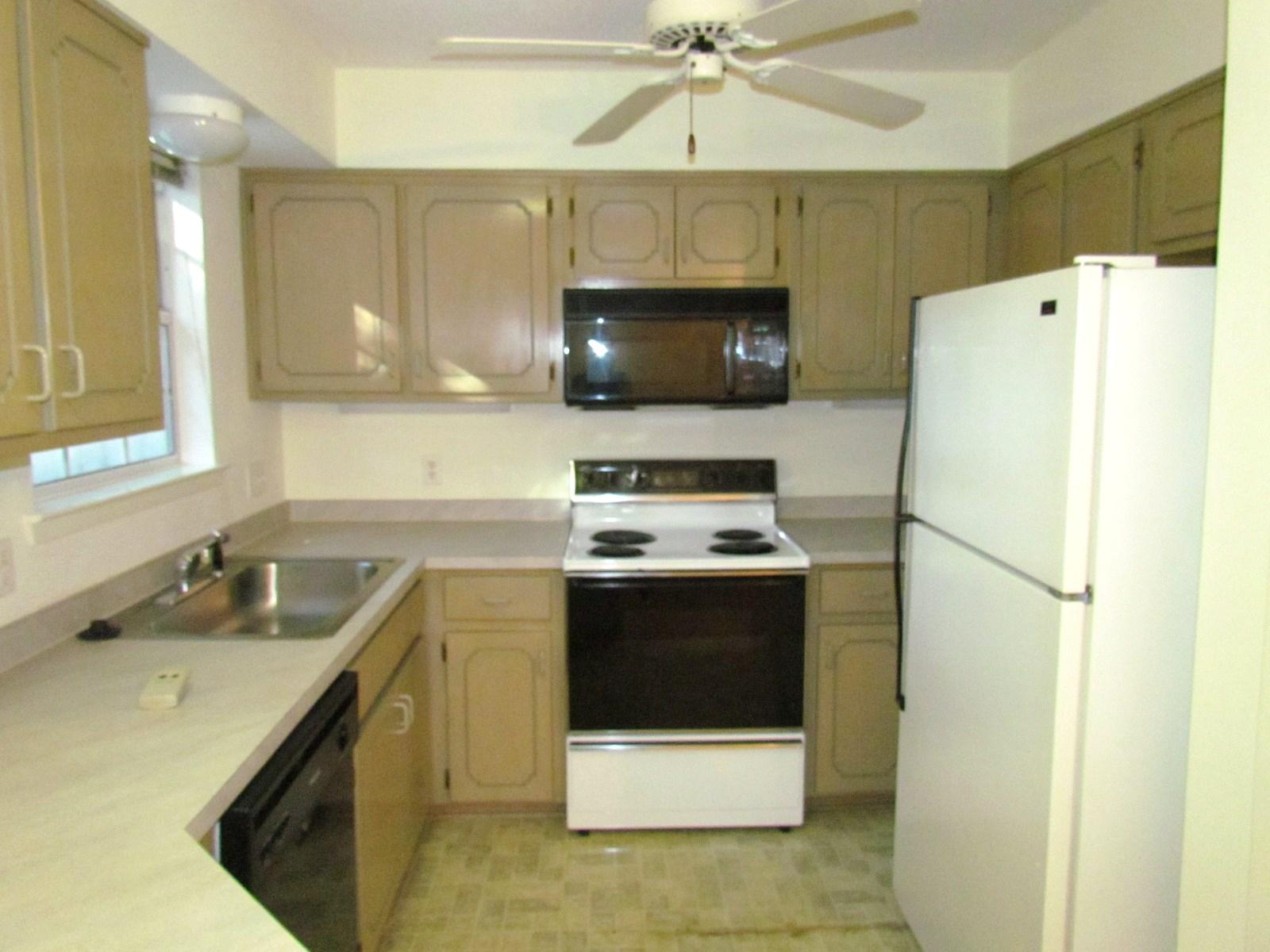 Parkwood Circle in Bluewater Bay - Residential Lease