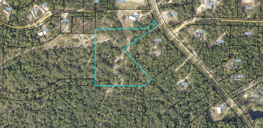 3.63 Acres LOT zoned SFR, Mobile Homes allowed!! May be able to split into 2 lots !!!. No Utilities connected. NO HOA. Flood Zone X.