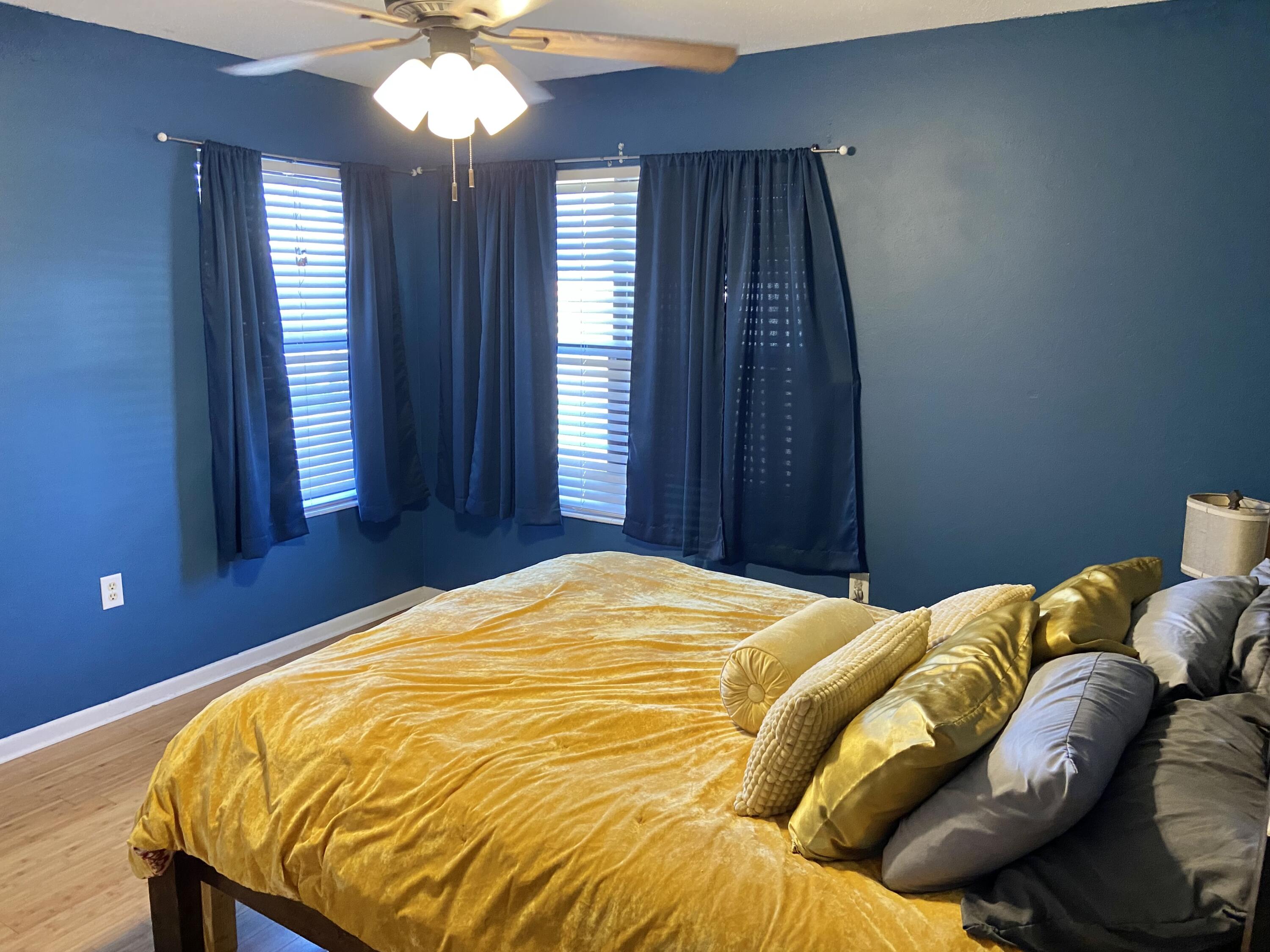 PALM EST UNIT #4 - Residential