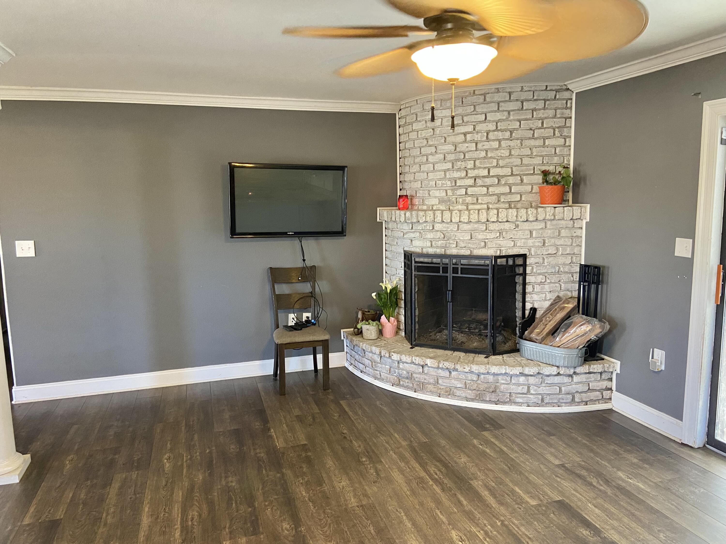 PALM EST UNIT #4 - Residential