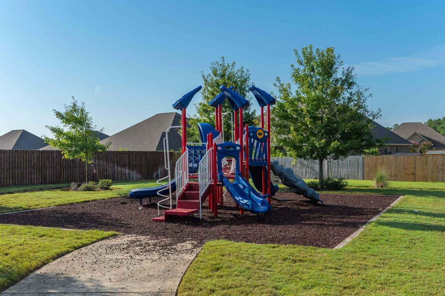 Redstone Commons - Residential Lease