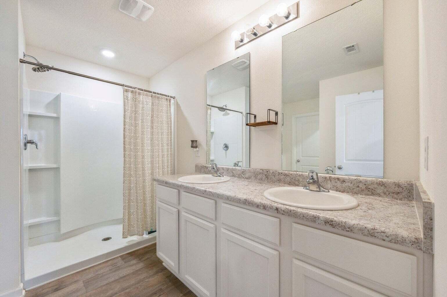 Redstone Commons - Residential Lease