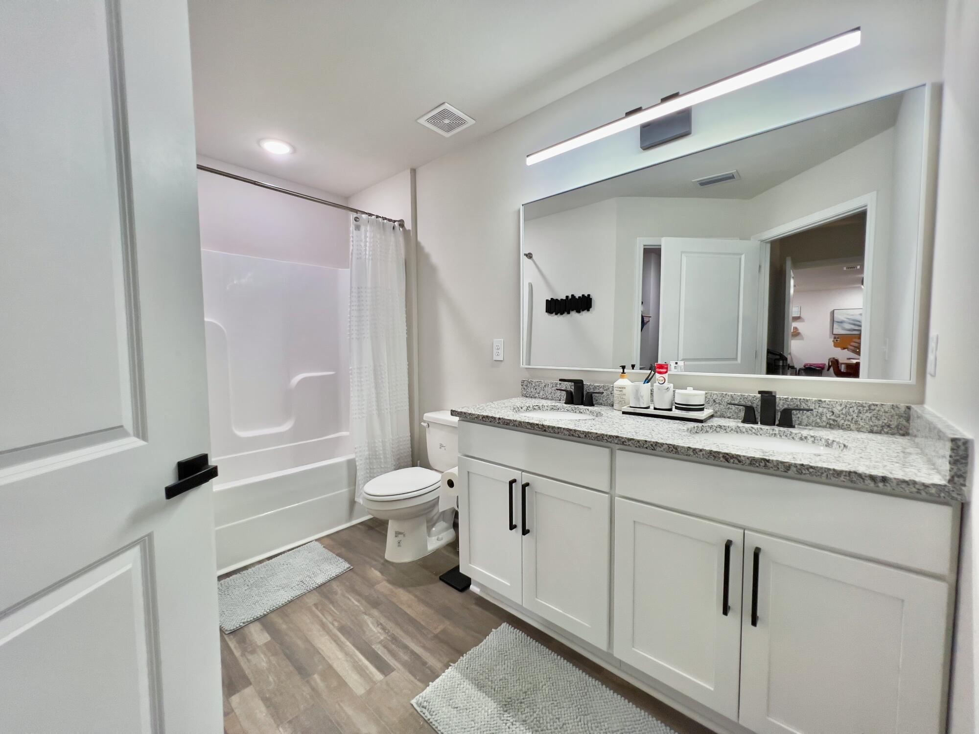 CROSS CREEK ESTATES - Residential