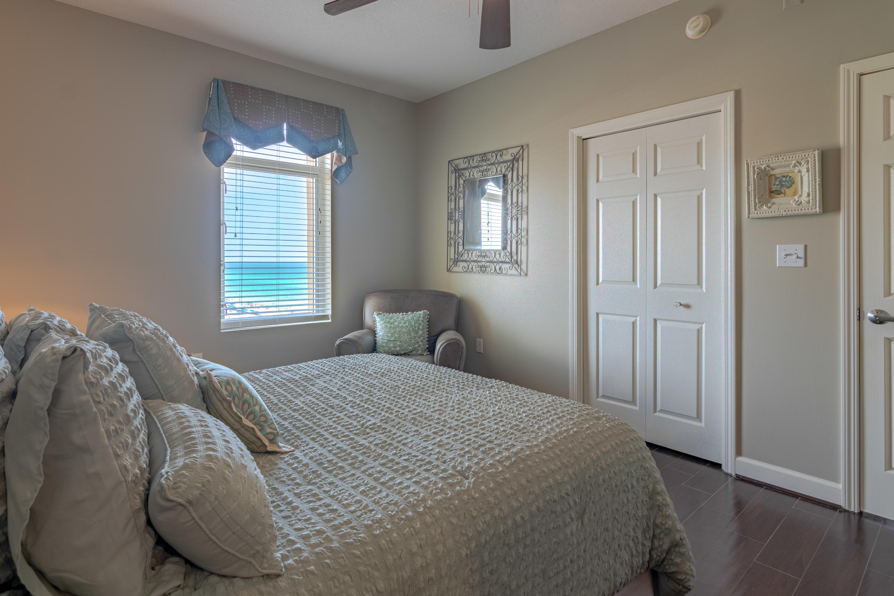 STERLING REEF - Residential