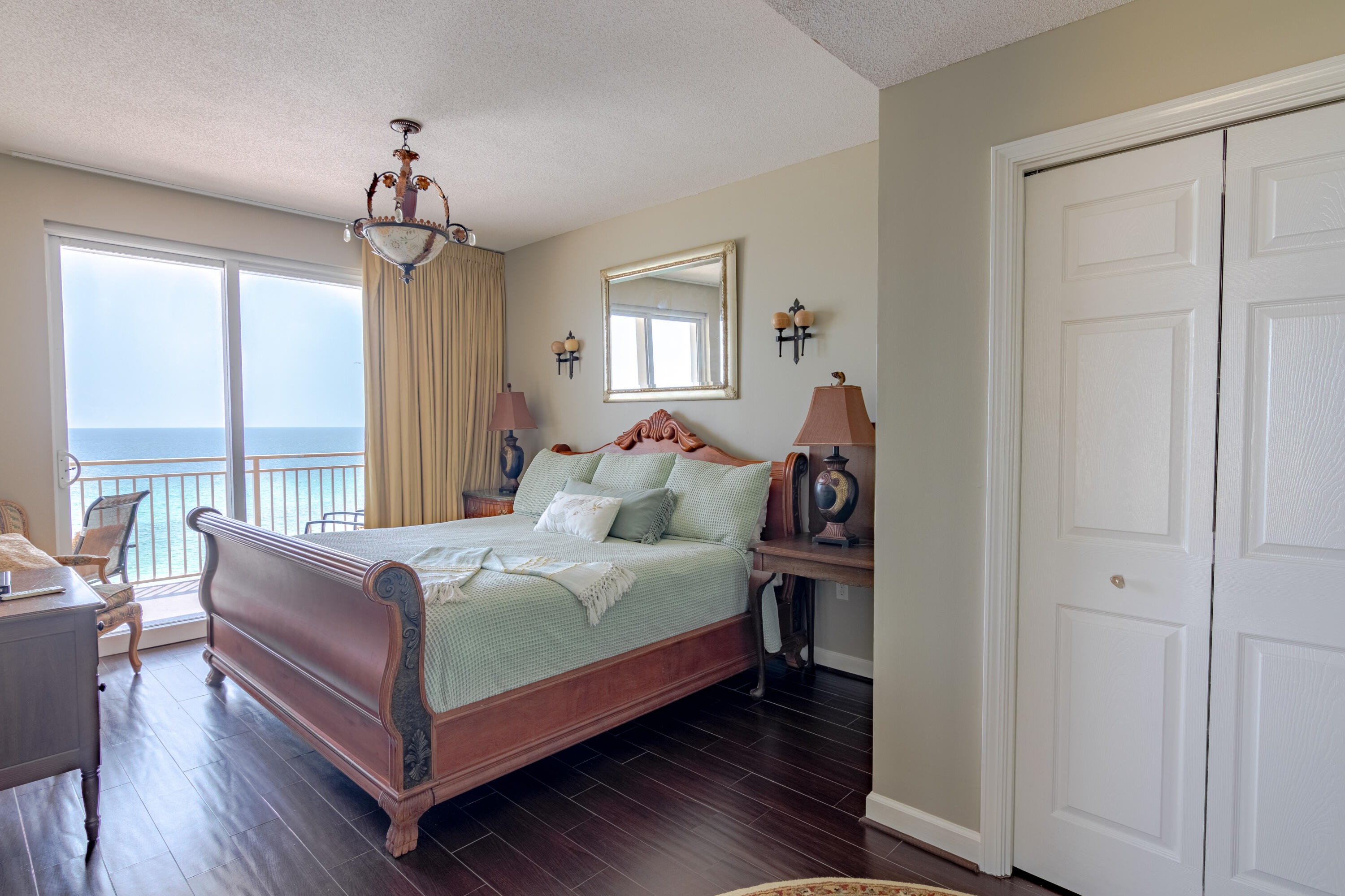 STERLING REEF - Residential