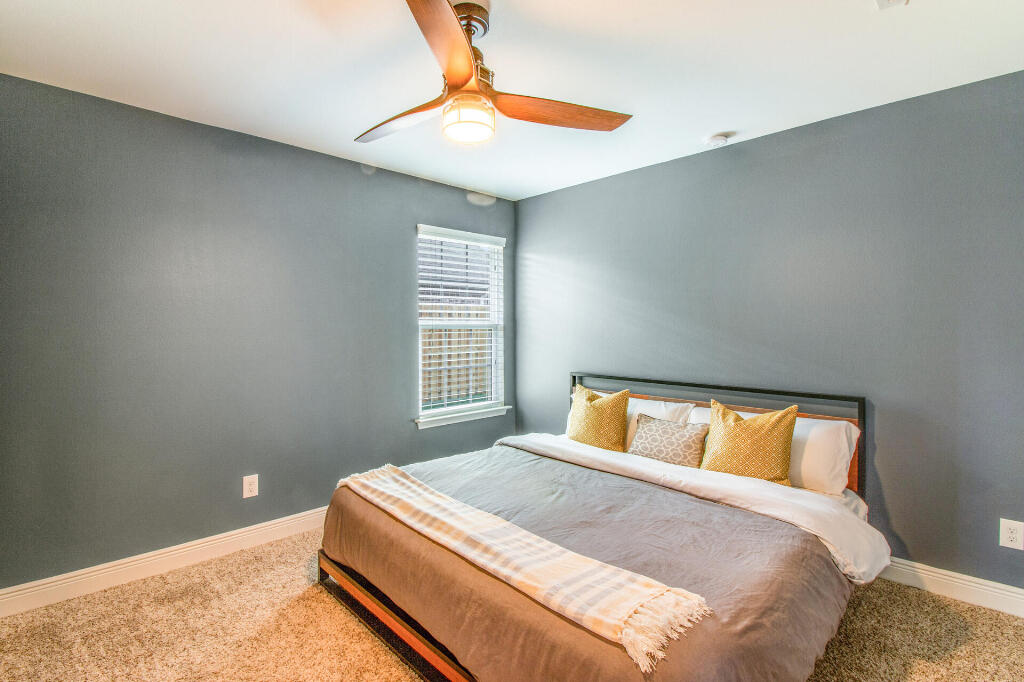 STONECHASE - Residential