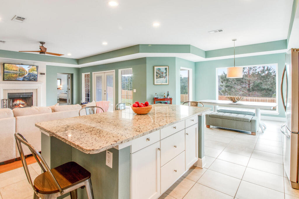 STONECHASE - Residential