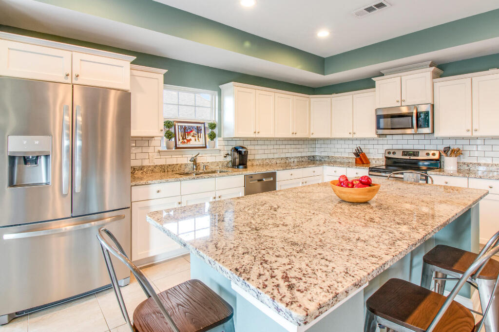 STONECHASE - Residential