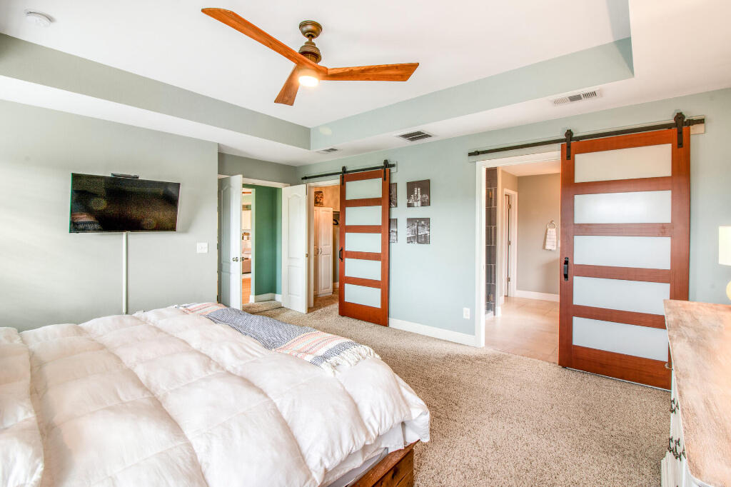 STONECHASE - Residential