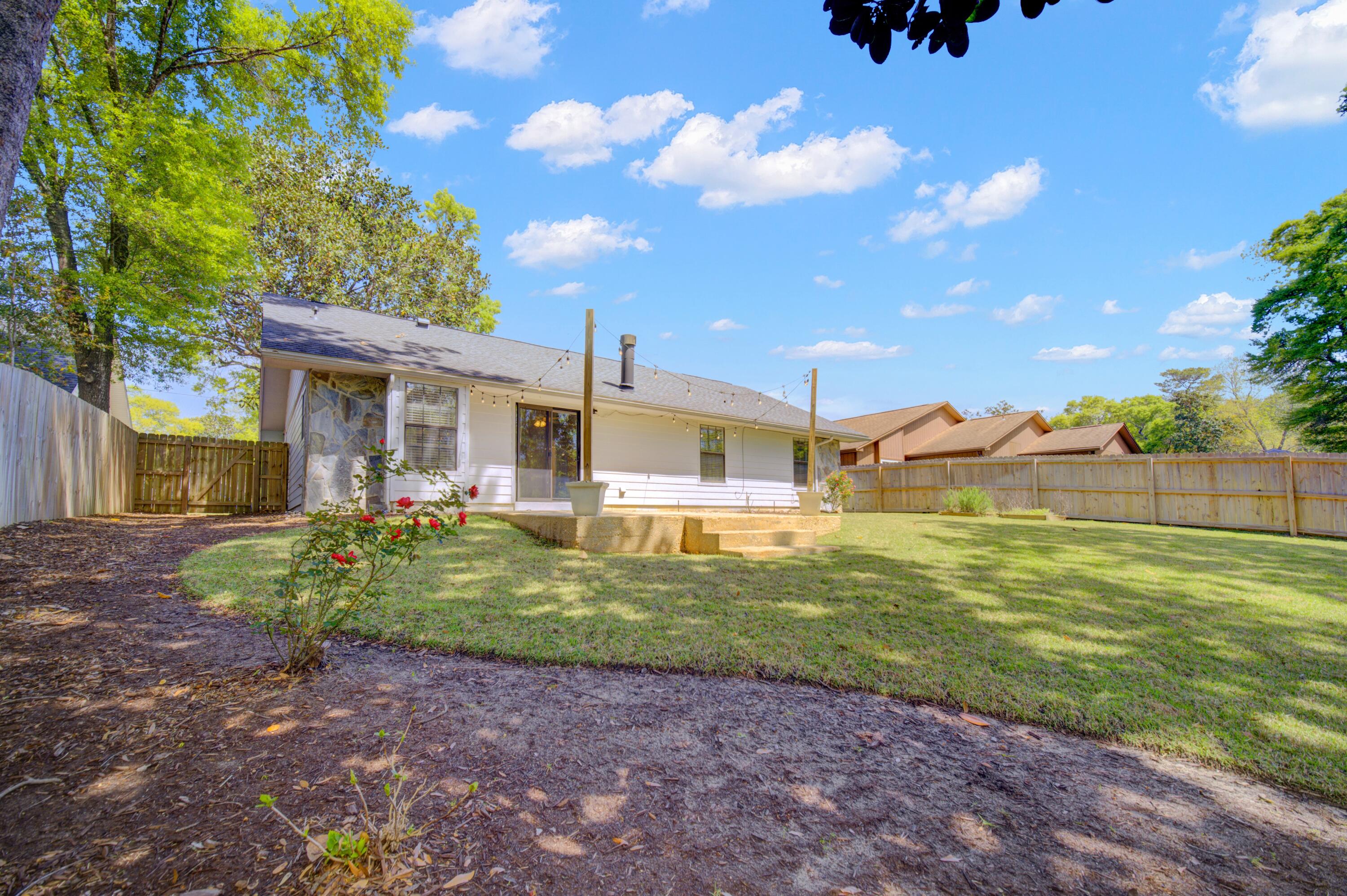CREEKSIDE 4 - Residential
