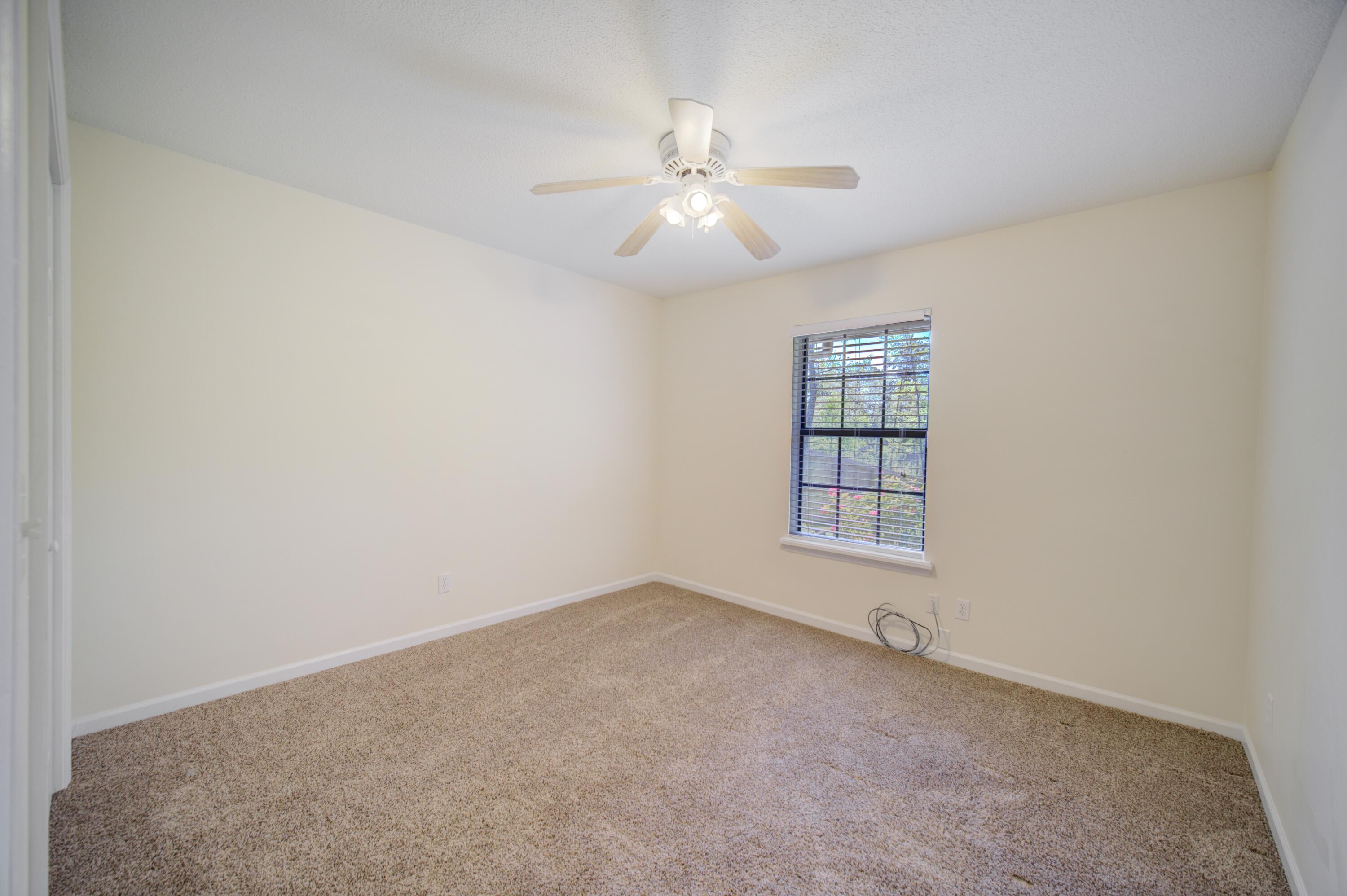 CREEKSIDE 4 - Residential