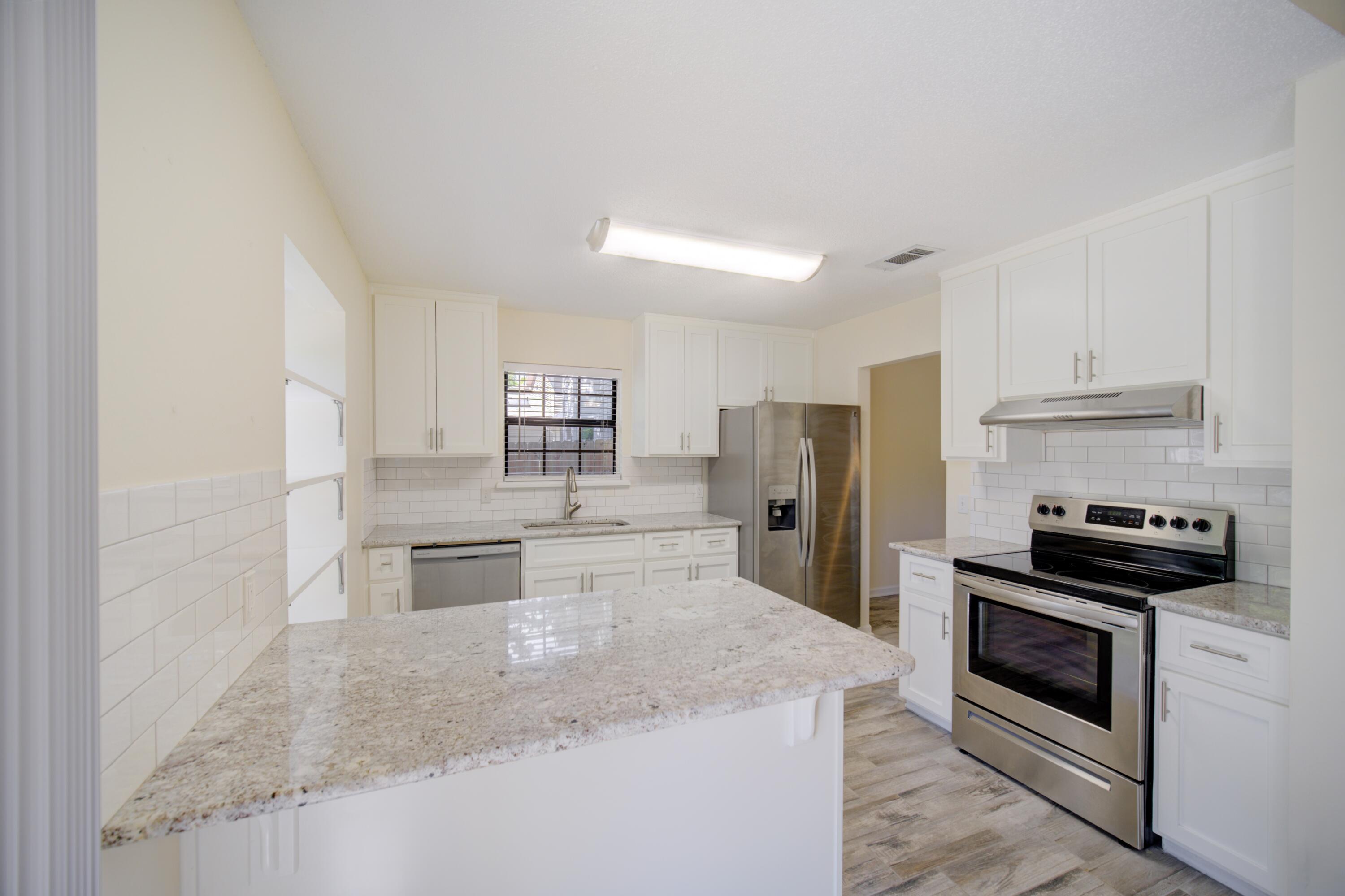 CREEKSIDE 4 - Residential