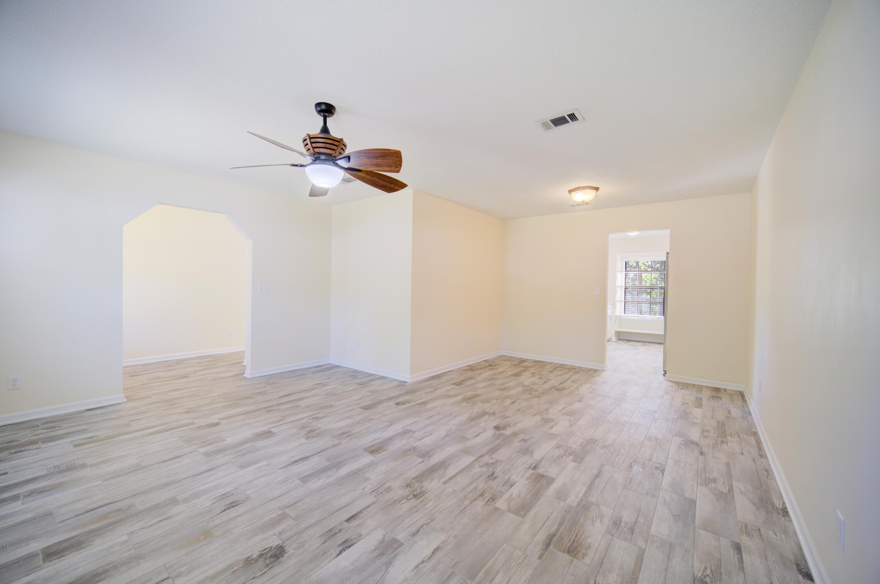 CREEKSIDE 4 - Residential
