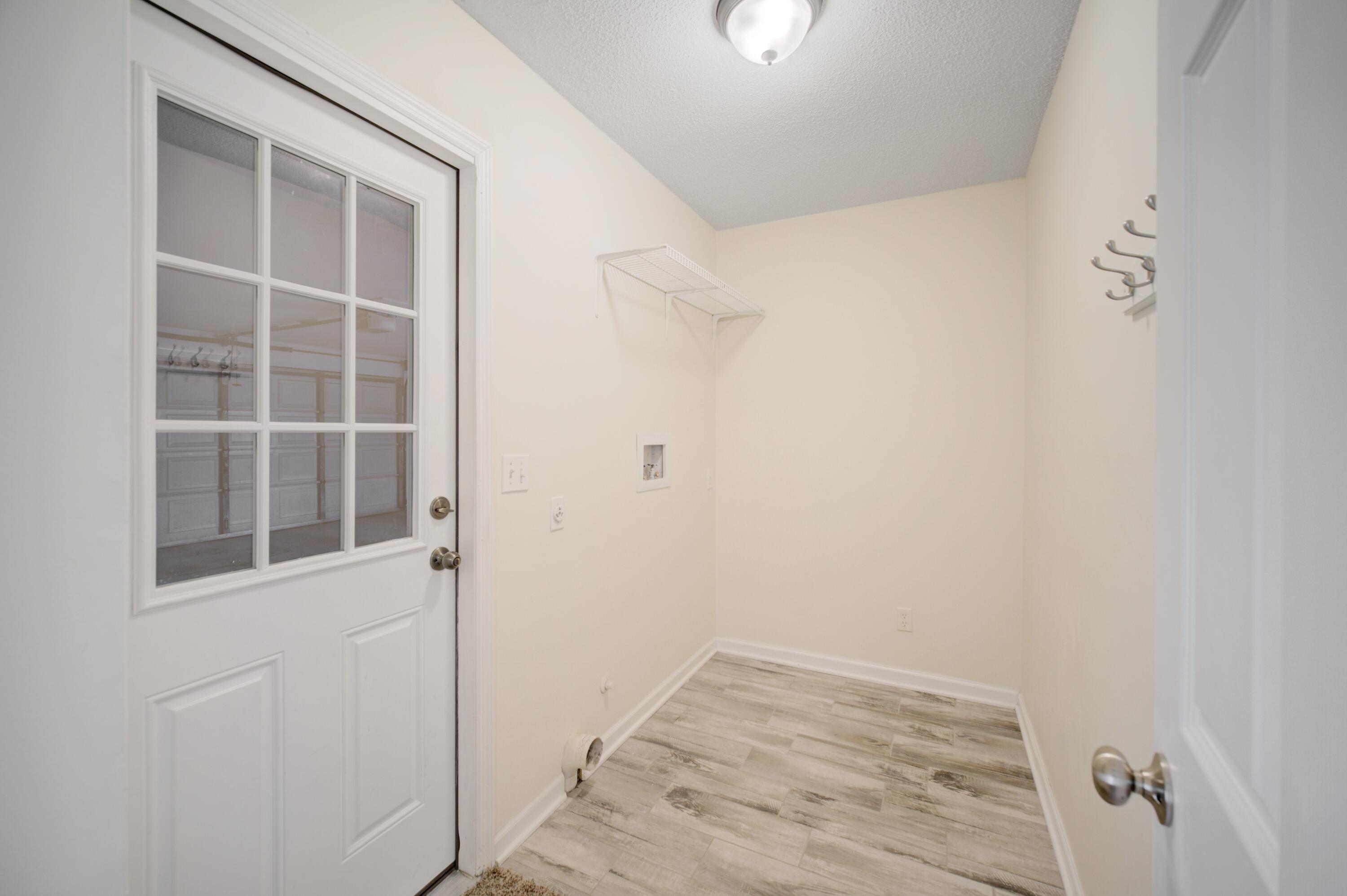 CREEKSIDE 4 - Residential