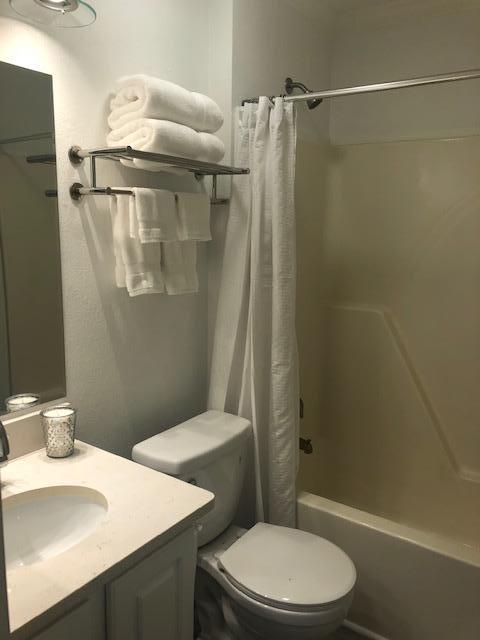 MCKENNIE'S UNRECD S/D - Residential