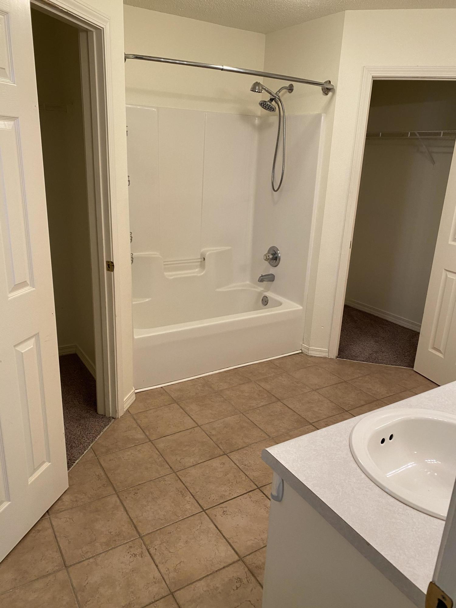 BISCAYNE POINTE/PINE RANCH - Residential