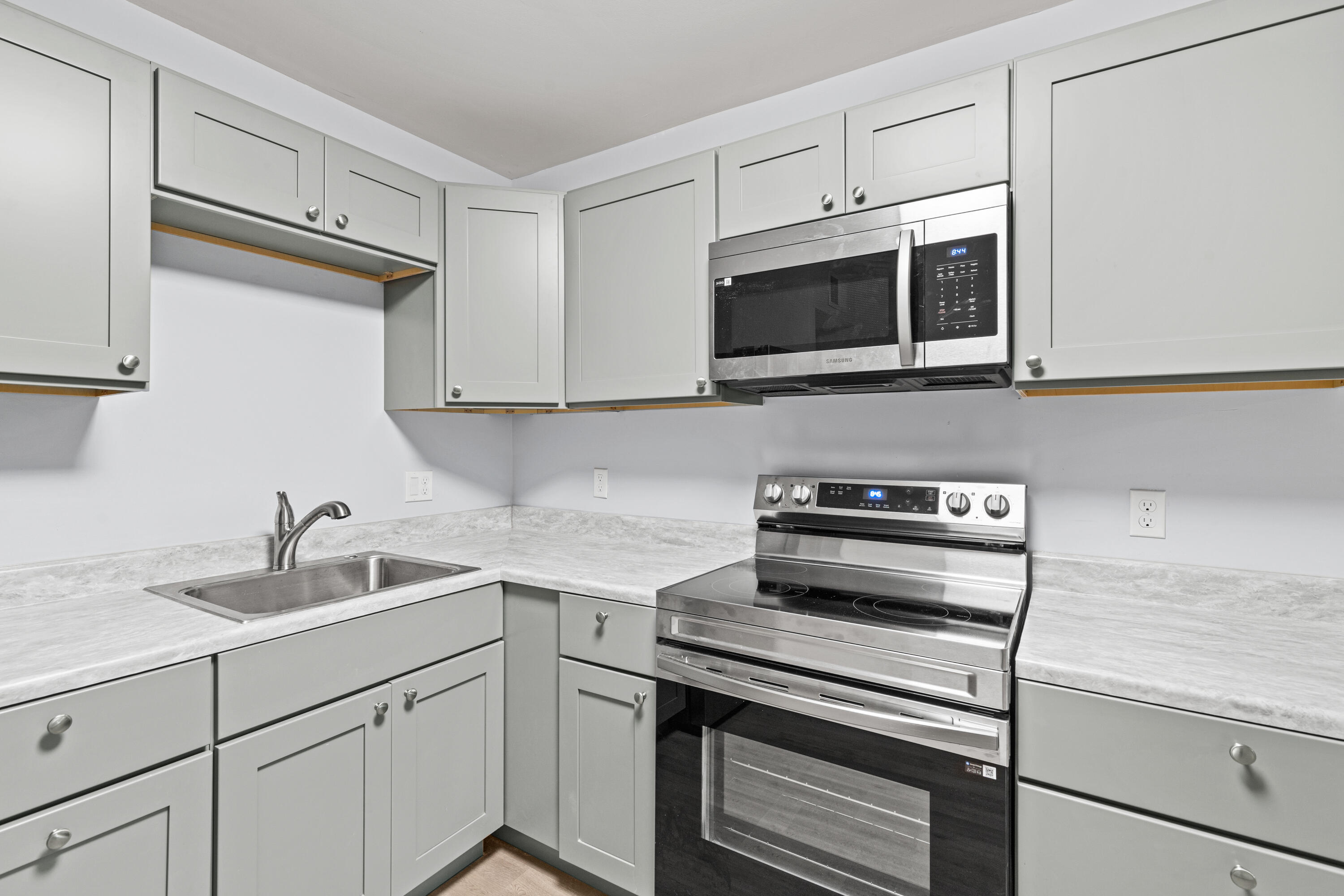 PIER ONE CONDO - Residential
