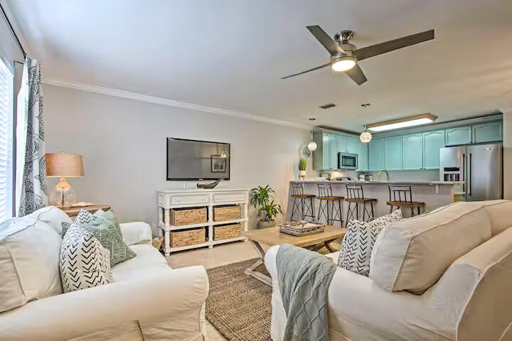 ROYAL SEAESTA - Residential