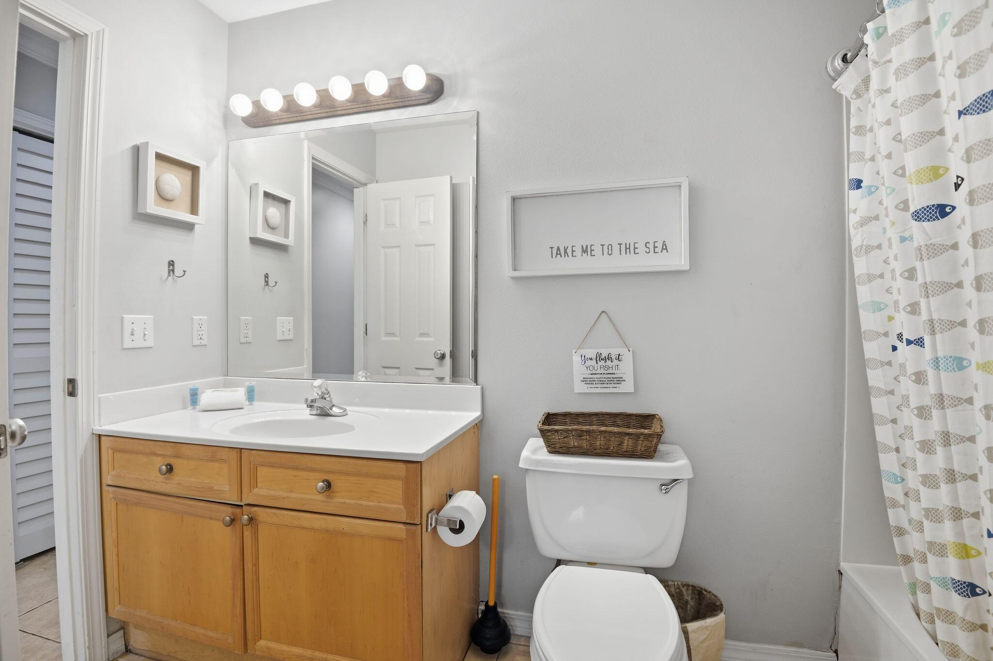 ROYAL SEAESTA - Residential