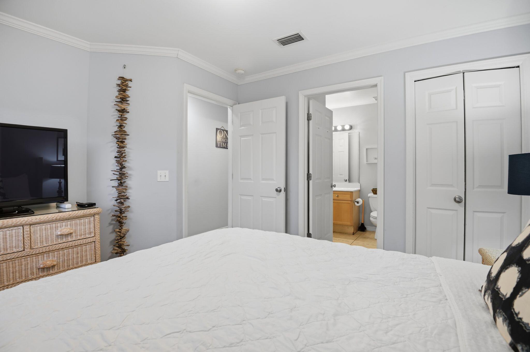 ROYAL SEAESTA - Residential