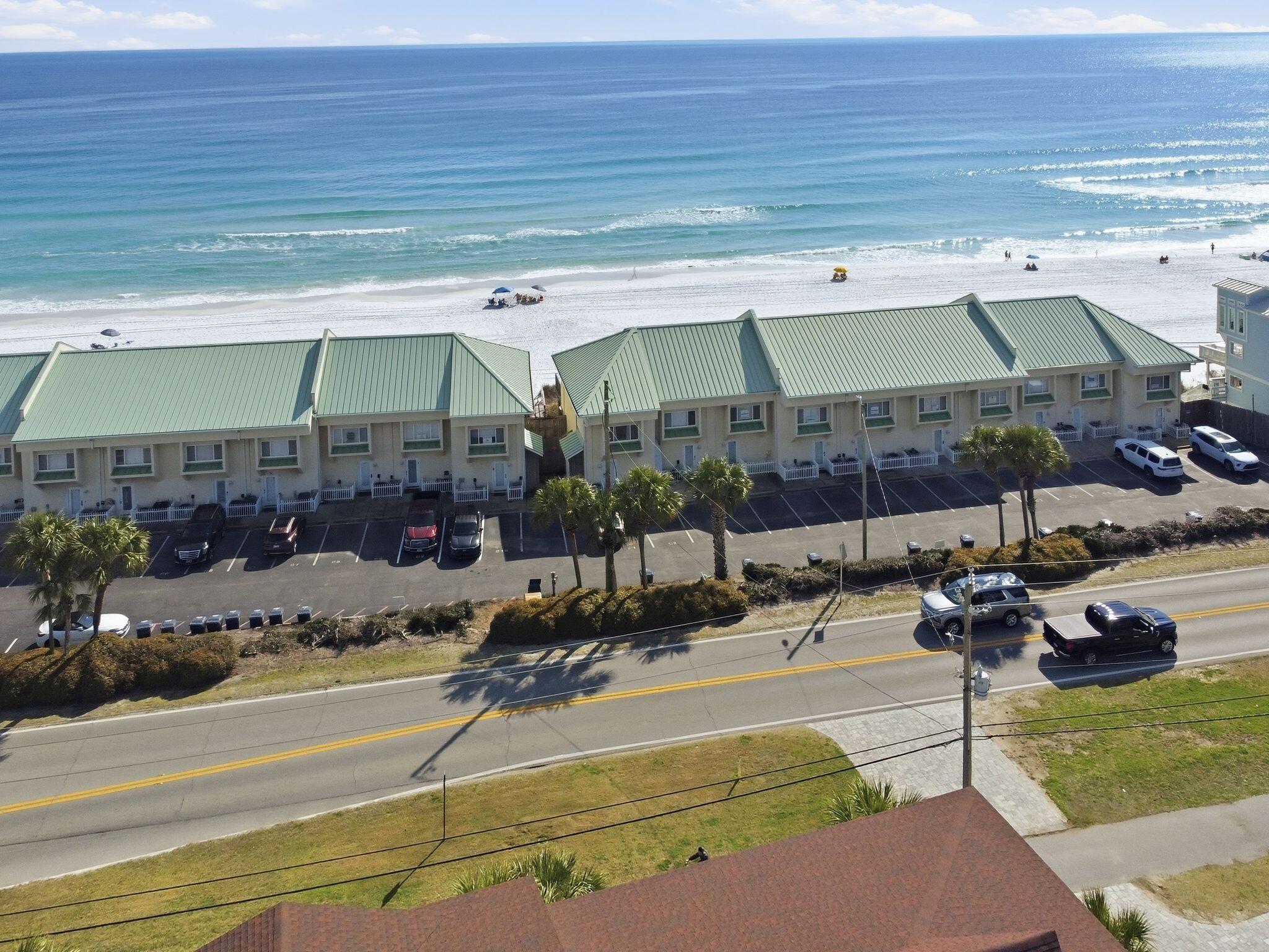 ROYAL SEAESTA - Residential