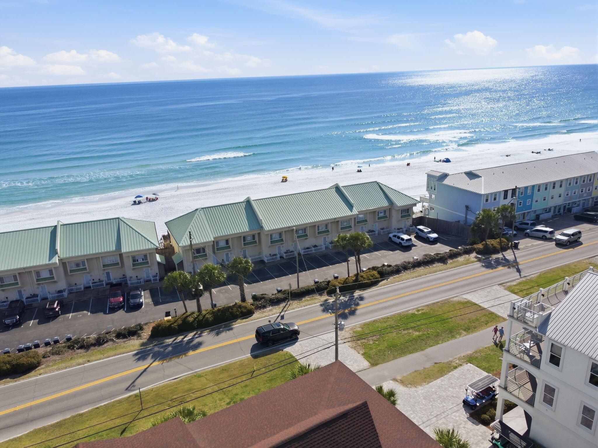 ROYAL SEAESTA - Residential