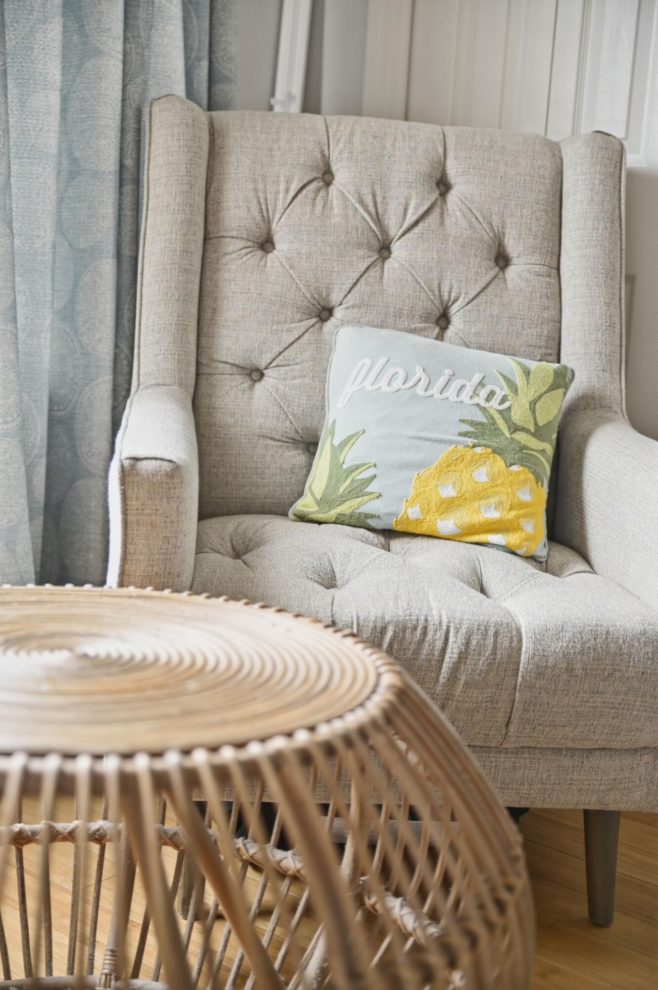 ROYAL SEAESTA - Residential