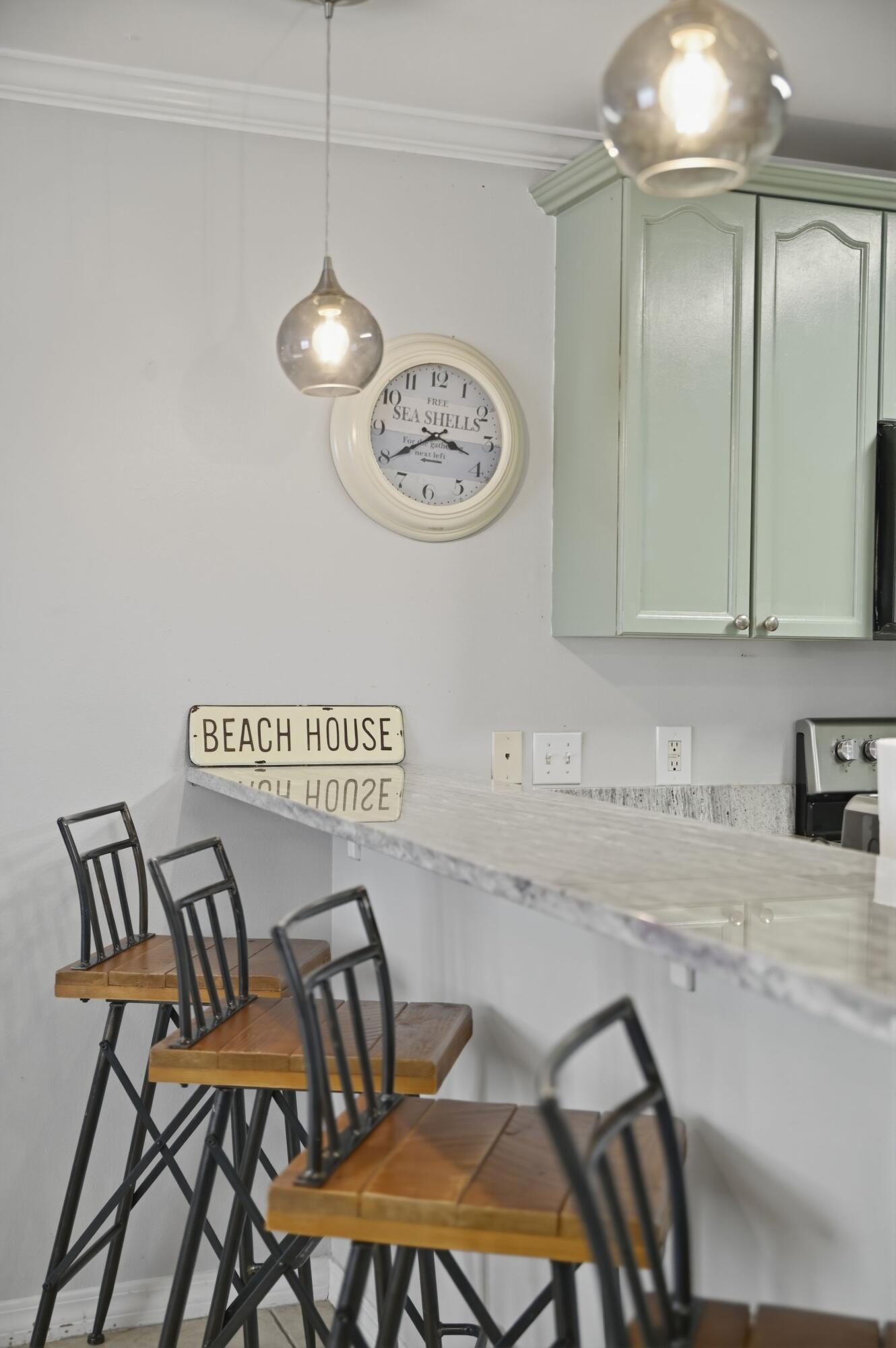 ROYAL SEAESTA - Residential