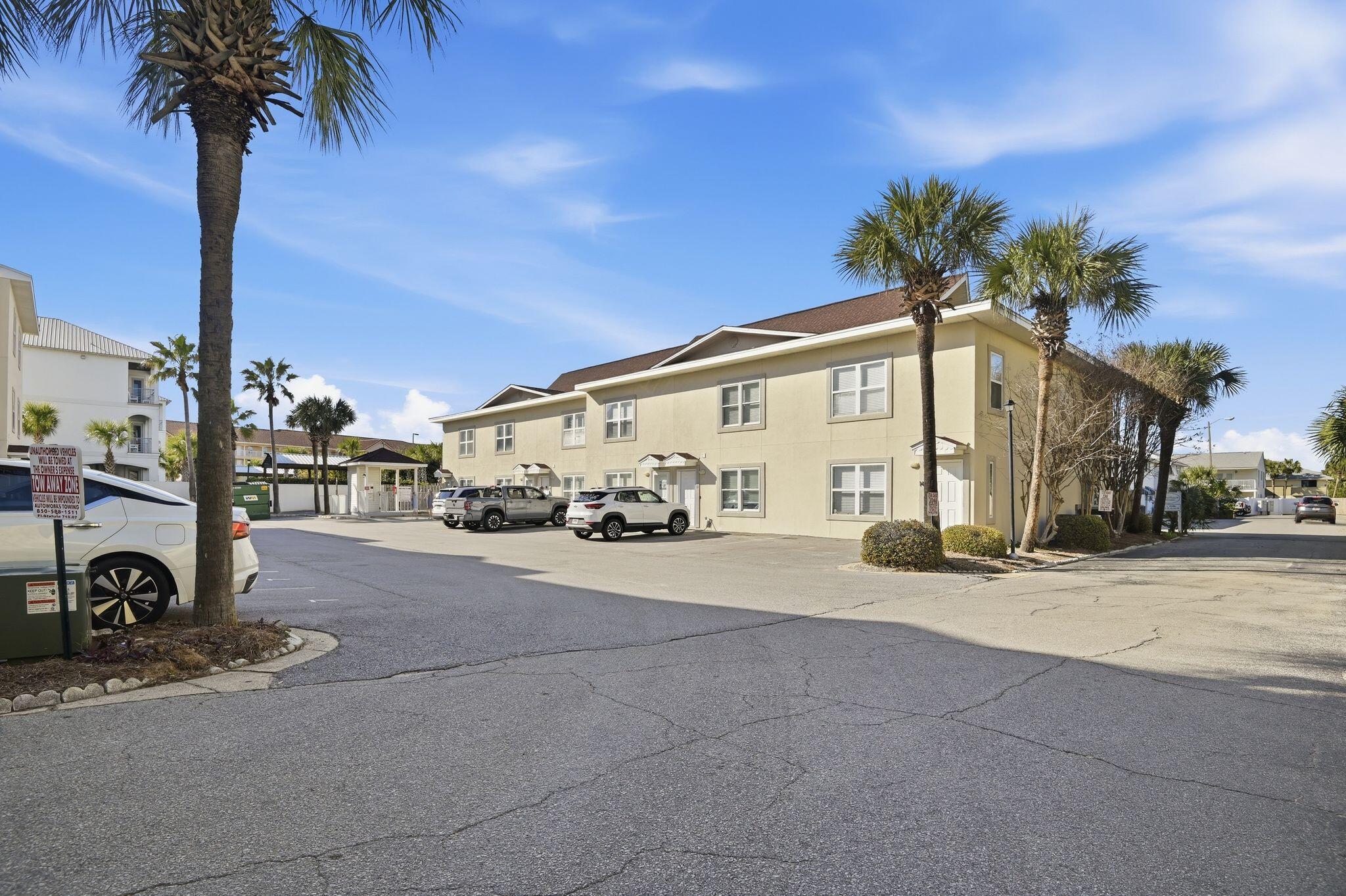 ROYAL SEAESTA - Residential