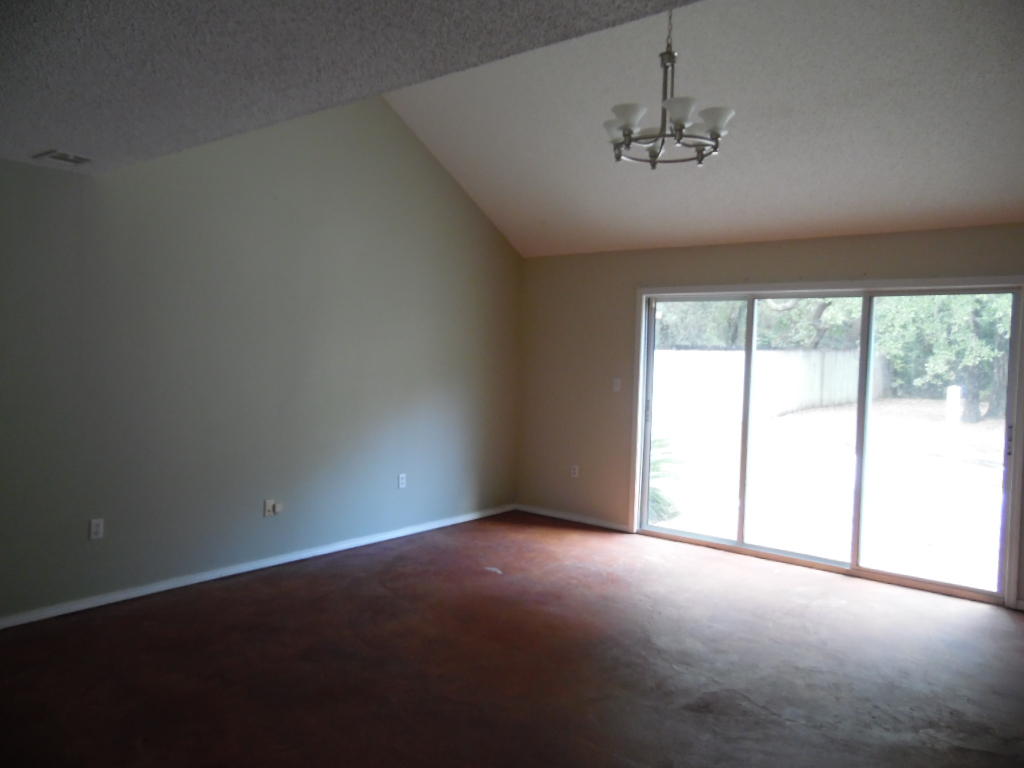 PINECREST ADDN - Residential