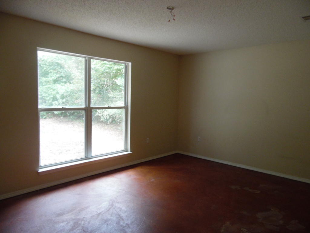 PINECREST ADDN - Residential